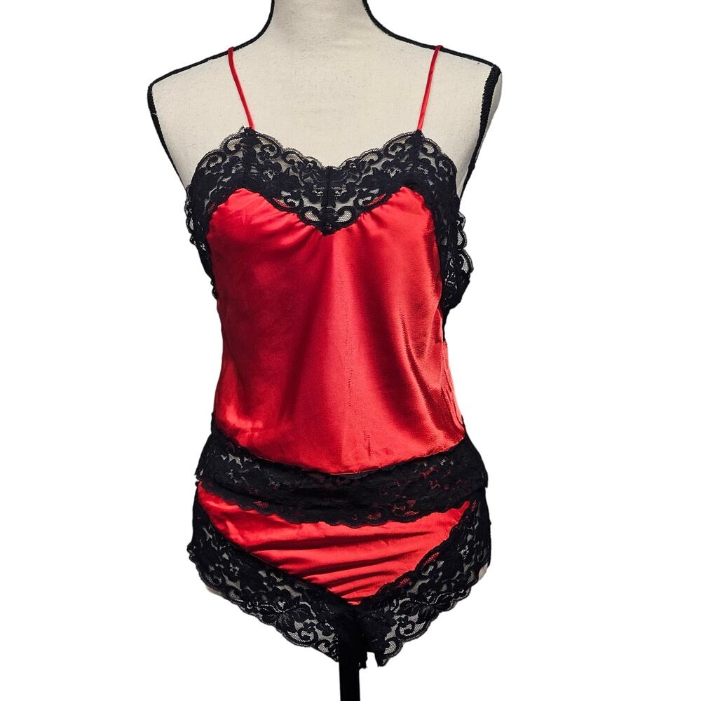 Vtg Cami Shorts 2 piece Sleep Set Red Black Lace Small Lingerie Lace Whimsigoth